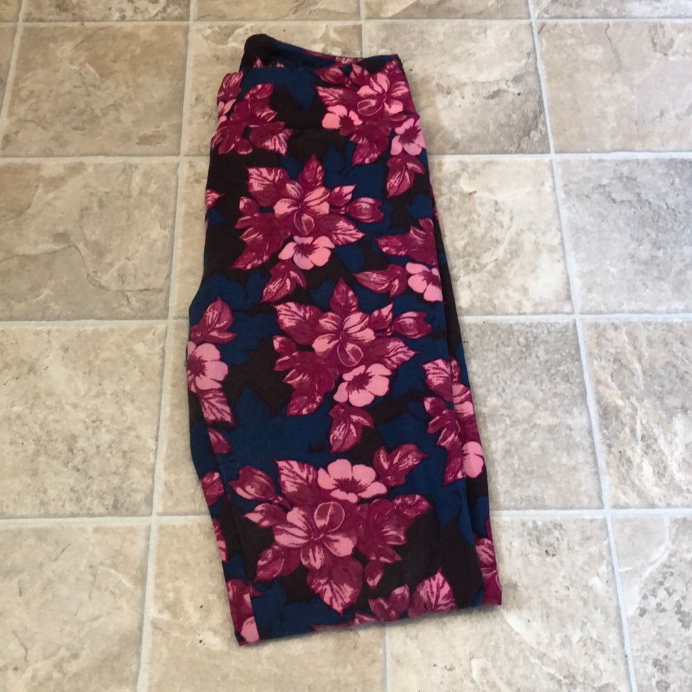 OS Lularoe floral leggings